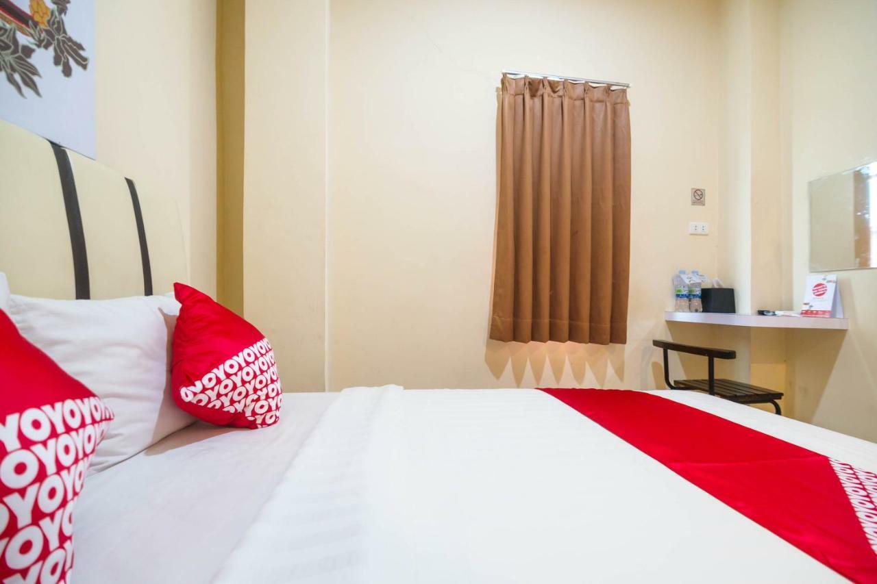 Sentosa Guest House Pontianak Ngoại thất bức ảnh
