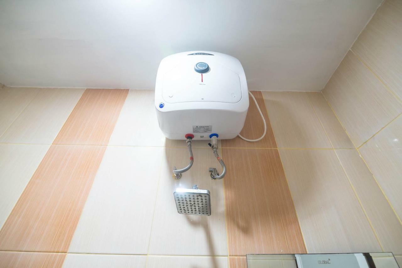 Sentosa Guest House Pontianak Ngoại thất bức ảnh